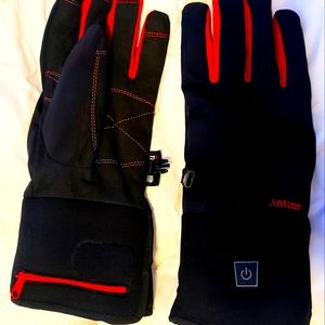Women's heated gloves